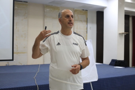 ميشيل حنانيا ممثلاً للتحكيم الفلسطيني في ربع نهائي دوري التحدي الآسيوي