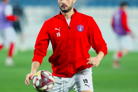 الفدائي محمد بلح.. من خيمة النزوح في غزة إلى الاحتراف في قطر