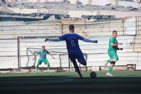 خدمات الشاطئ واتحاد دير البلح يتأهلان لنصف نهائي البطولة التنشيطية&nbsp;