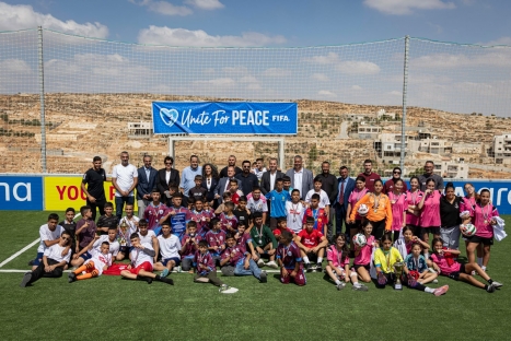 تدشين ملعبي مراح رباح وقوصين ضمن مشروع FIFA Arena