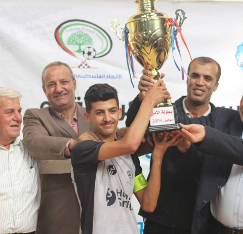 الرباط يتوج بلقب بطولة الأمل لمواليد 2009 بفوزه على غزة الرياضي