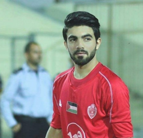 سلطات الاحتلال تمنع اللاعب مصعب أبو سالم من السفر إلى إيطاليا للمشاركة في مباراة تضامنية
