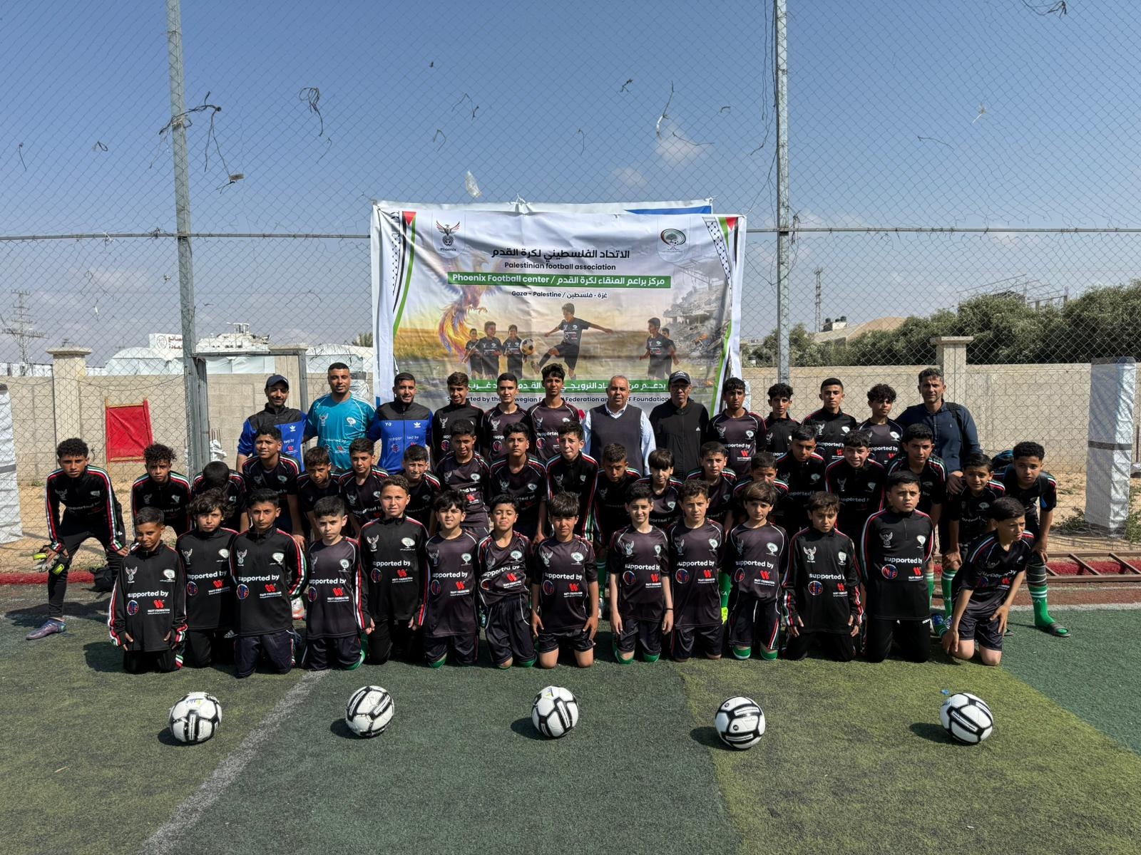 اتحاد الكرة يفتتح مركز براعم العنقاء في المنطقة الوسطى 