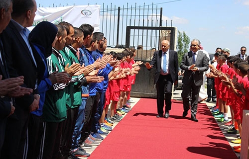 رئيس الاتحاد الآسيوي لكرة القدم يهنئ اللواء الرجوب