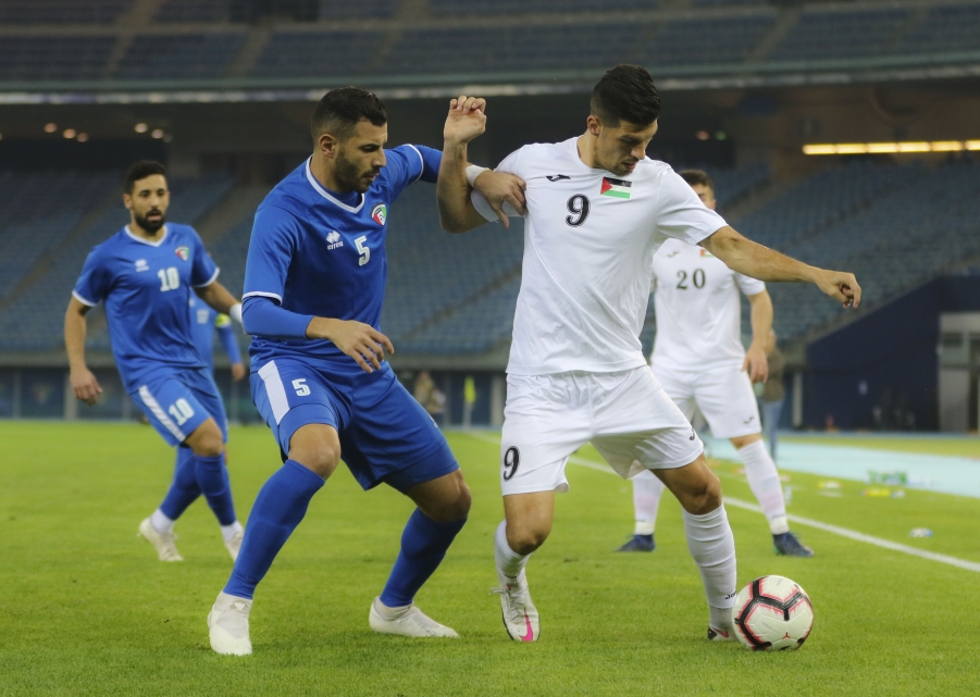 لقاء منتخبنا الفدائي مع شقيقه الكويتي ودياً