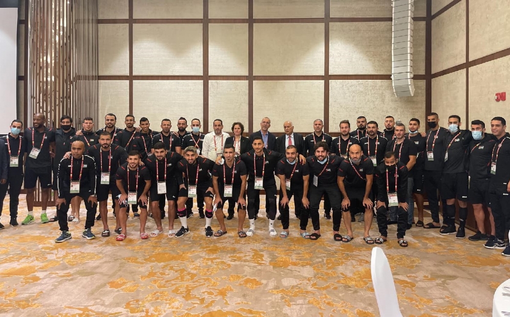 الرجوب يتفقد بعثة منتخبنا الوطني قبيل انطلاق كأس العرب