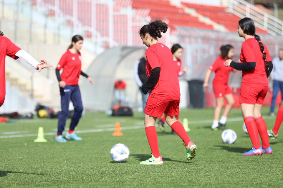 منتخبنا الوطني للواعدات يختتم معسكره التدريبي قبل إلى السفر إلى لبنان للمشاركة في بطولة غرب آسيا الأولى للواعدات