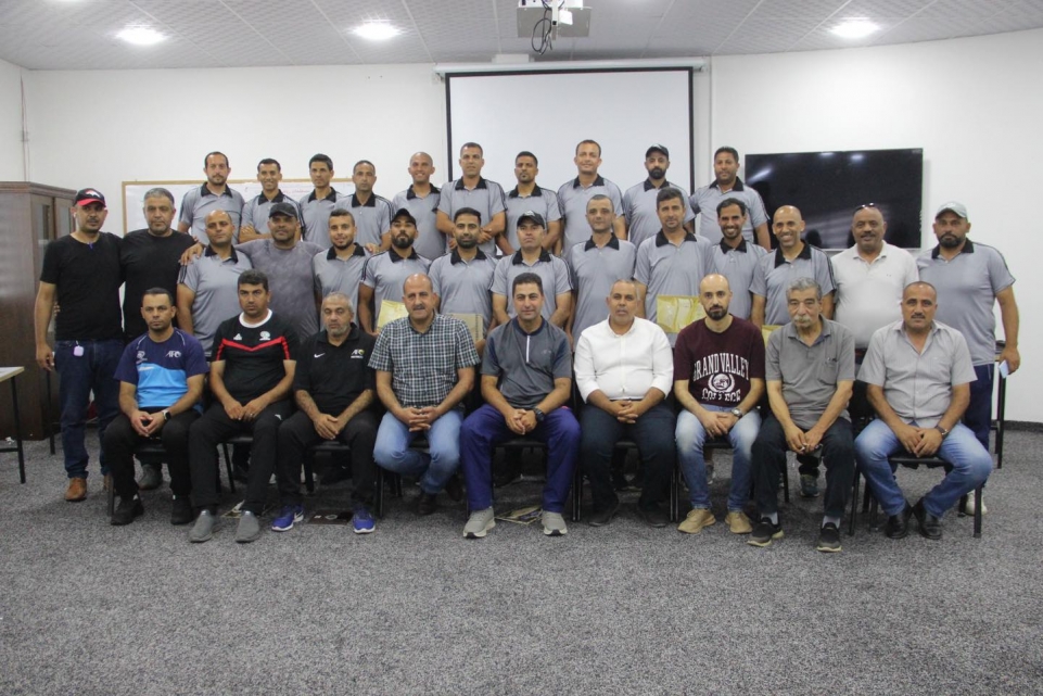 اتحاد الكرة يختتم دورة المدربين للمستوى الأول في المحافظات الجنوبية