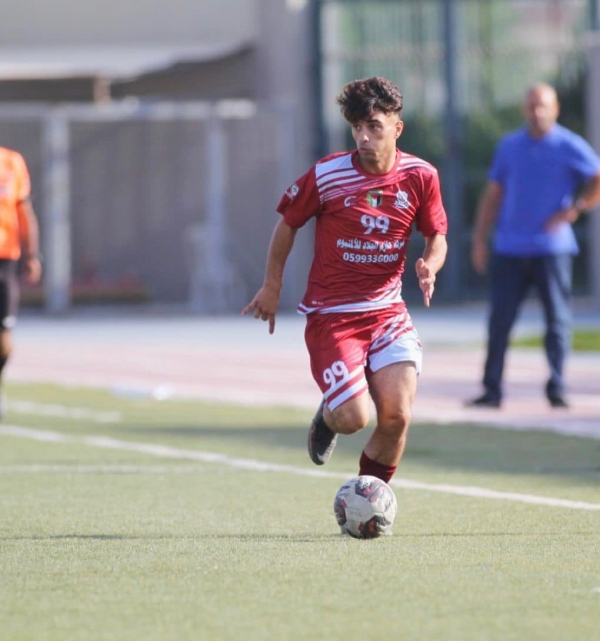 الاتحاد الآسيوي يختار مهاجم ثقافي طولكرم حمزة عيسى لاستفتاء أفضل لاعب في شهر أغسطس 