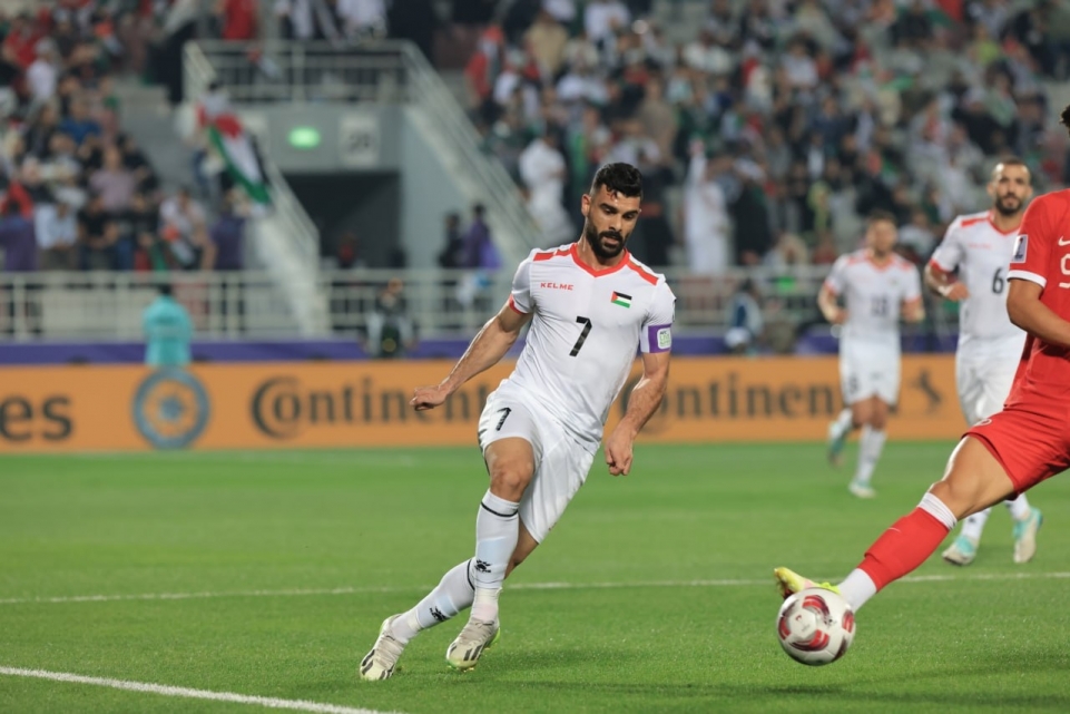 "مصعب البطاط" نجم الانتصار الأول والتأهل التاريخي