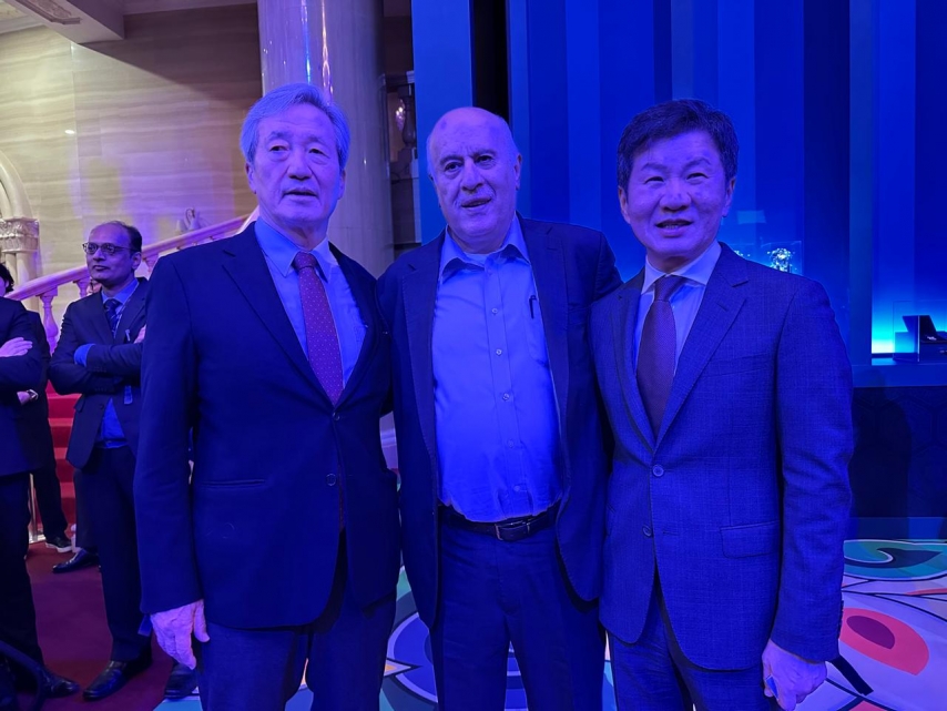 على هامش مؤتمر الاتحاد الآسيوي لرؤساء والأمناء العامين للاتحادات..&nbsp;الرجوب يلتقي عددا من الشخصيات الرياضية الدولية