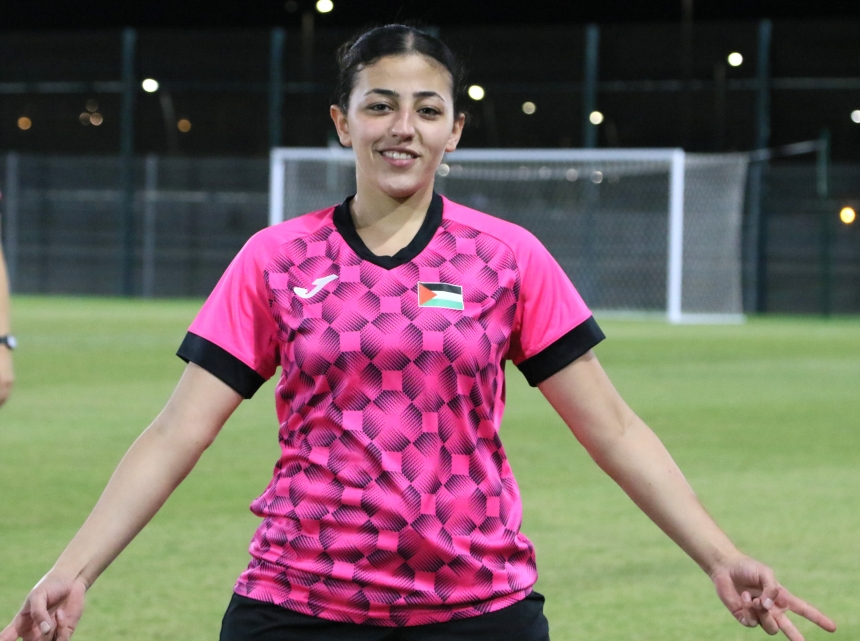 لاعبة المنتخب الوطني للسيدات نادين محمد تتحدث عن تجربتها مع الأهلي المصري&nbsp;