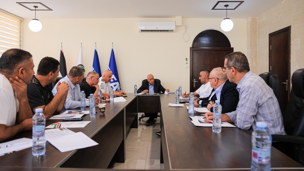 اتحاد الكرة يبحث مع الاتحادات الفرعية عودة النشاط الرياضي