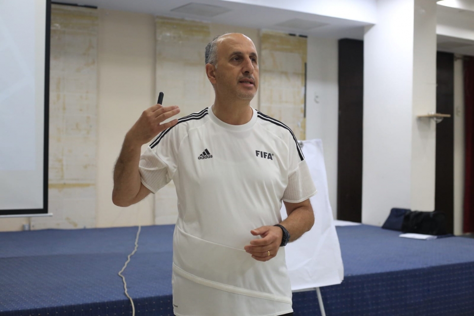 ميشيل حنانيا ممثلاً للتحكيم الفلسطيني في ربع نهائي دوري التحدي الآسيوي