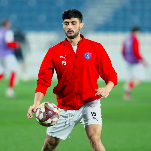 الفدائي محمد بلح.. من خيمة النزوح في غزة إلى الاحتراف في قطر