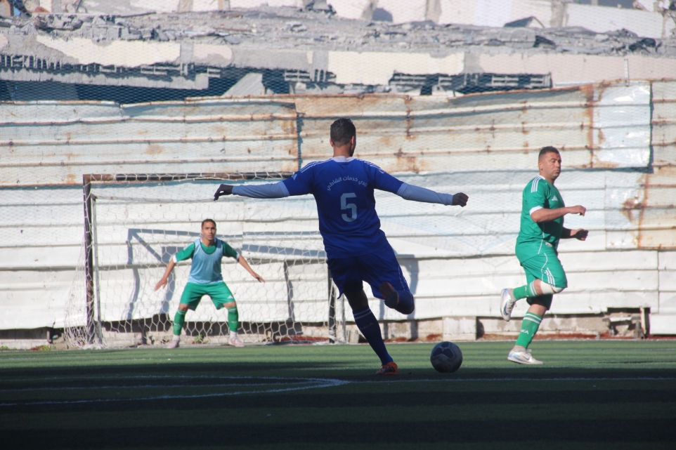 خدمات الشاطئ واتحاد دير البلح يتأهلان لنصف نهائي البطولة التنشيطية&nbsp;