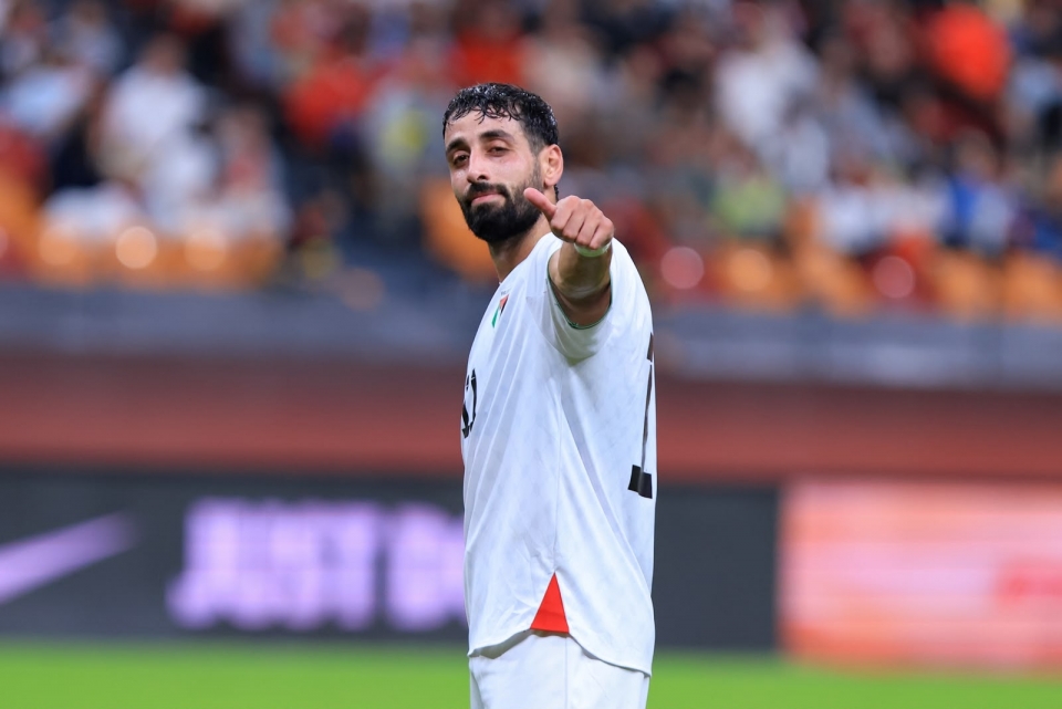 موقع الاتحاد الآسيوي يسلط الضوء على مهاجم المنتخب الوطني عدي الدباغ
